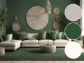 Nowoczesny zielony salon aranżacje: kremowa sofa, dywan w odcieniu lasu, plecione dekoracje ścienne i naturalne materiały tworzą przytulną atmosferę.